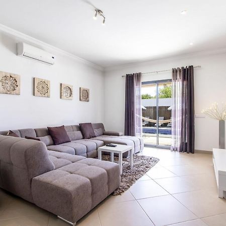 אלמנסיל Villa Maya מראה חיצוני תמונה