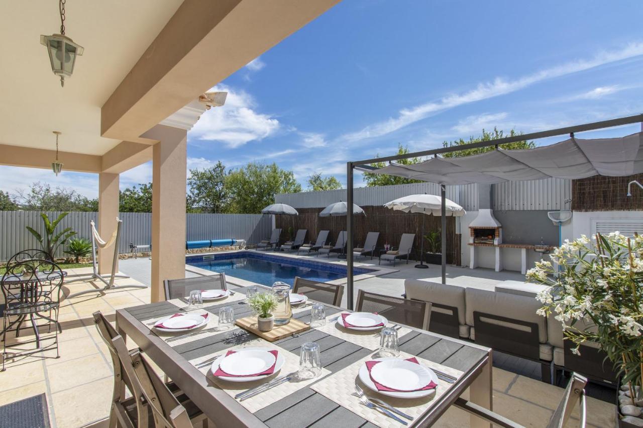 אלמנסיל Villa Maya מראה חיצוני תמונה